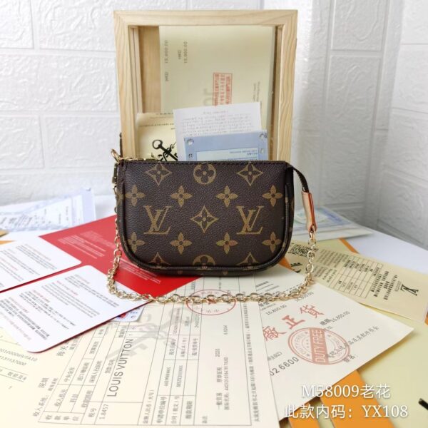 2be6c528 L*V MINI POCHETTE ACCESSORIES
