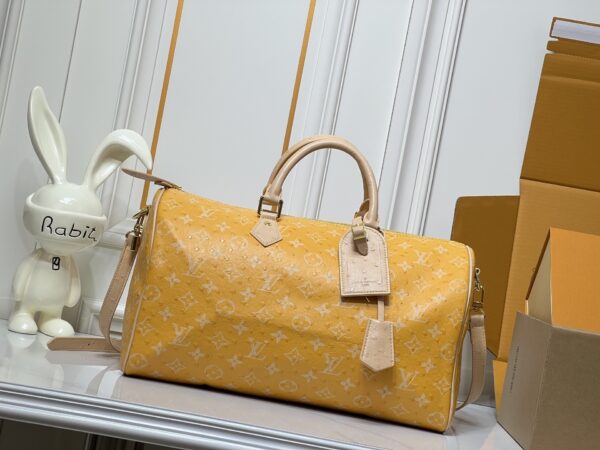 380d3fc5 Speedy P9 Bandoulière 40 Monogram Leather