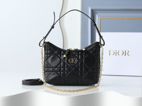 490e217e Dior hand bag