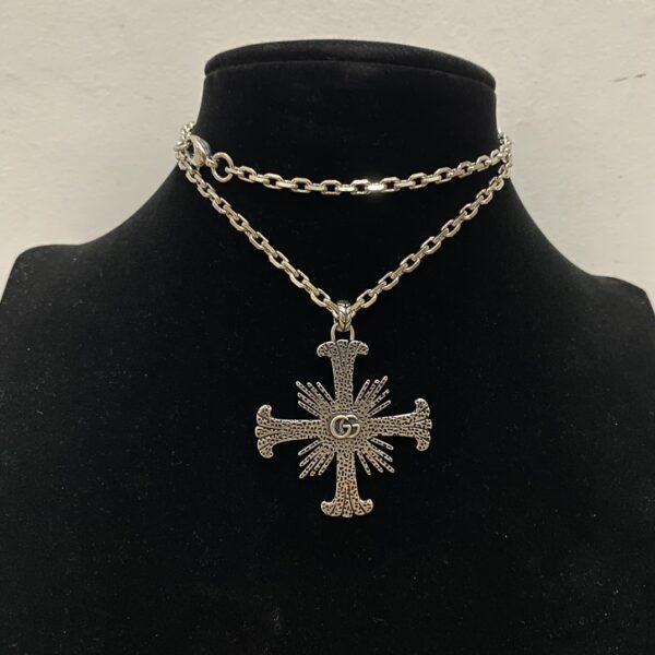 Gucci necklace
