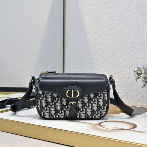 9e08a7ae Dior crossbody bag