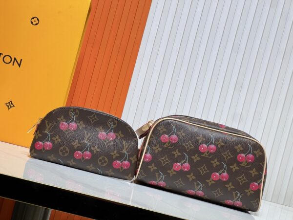 LV  Dopp Kit