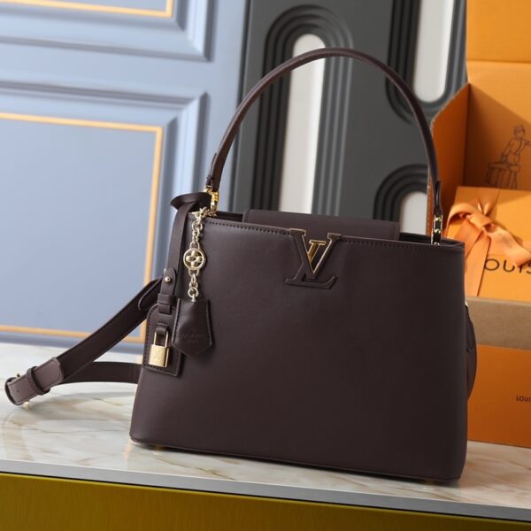 LV  Capucines Souple